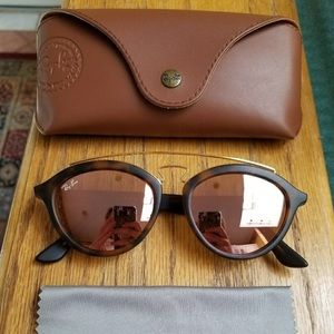 SOLD.  Ray Ban Gastby ii Sunglasses